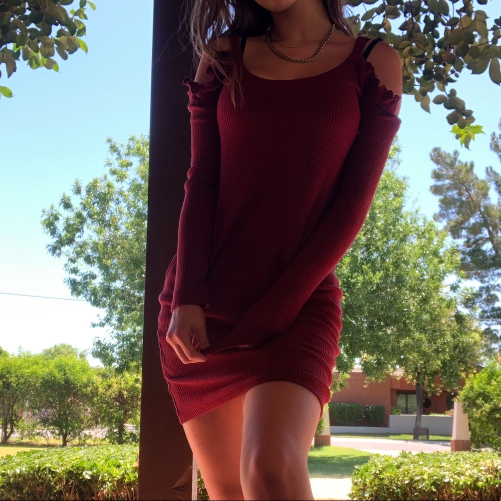 Very stretchy maroon dress from Hollister.